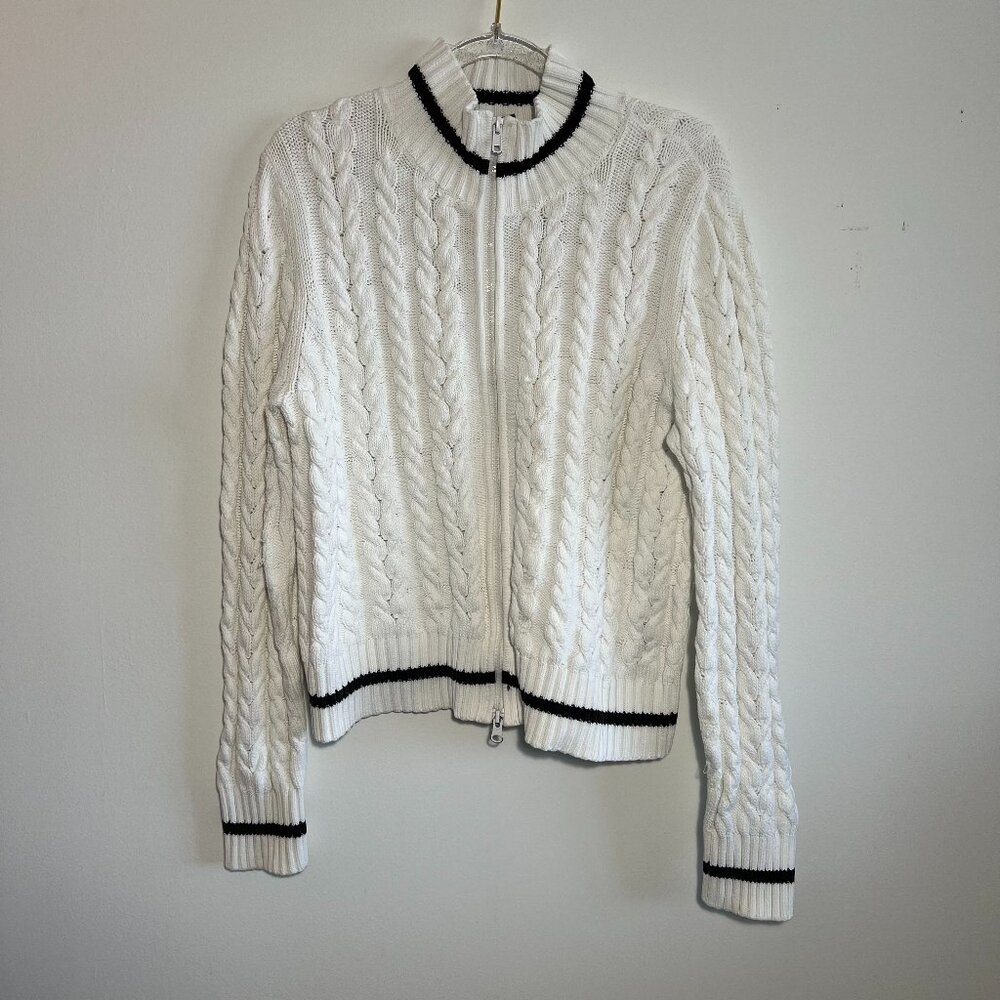 Folio Saks Fifth Avenue Zipper front cardigan Size Large will fit medium best